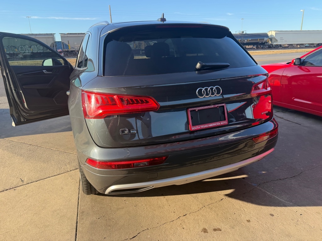 Audi Q5 2.0T Premium quattro 2019
