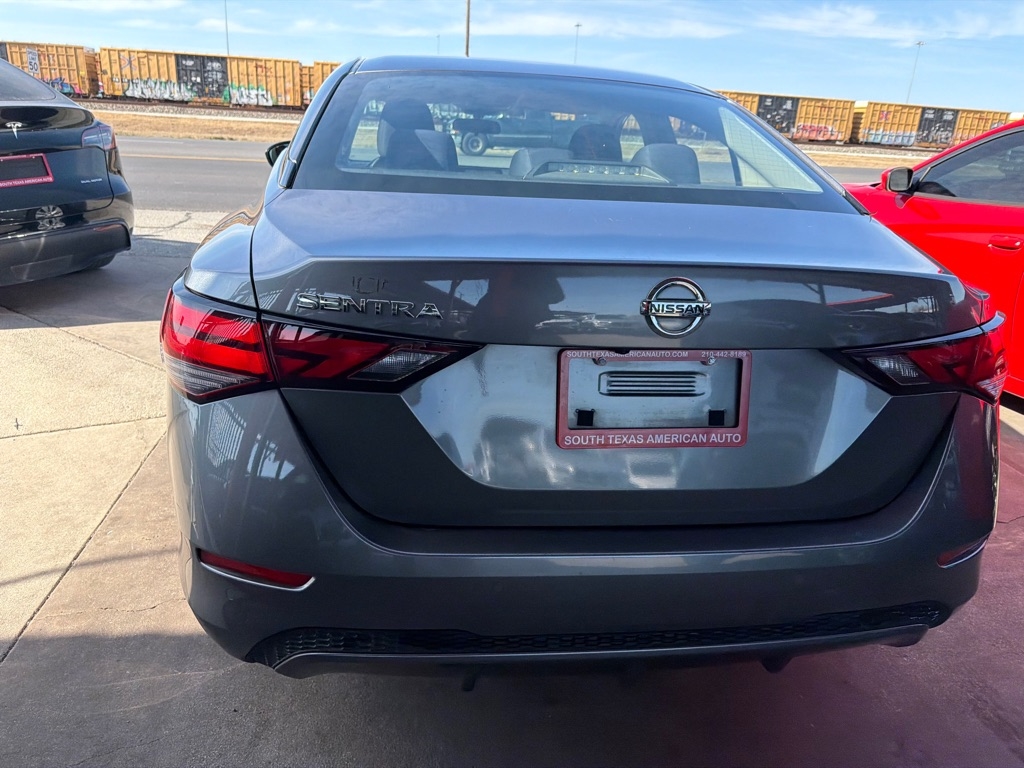 Nissan Sentra S 2020