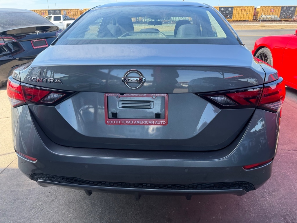 Nissan Sentra S 2020