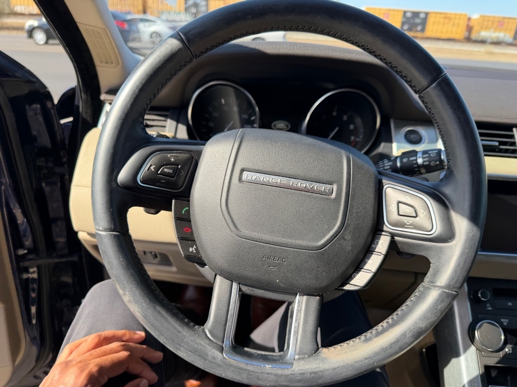 Land Rover Range Rover Evoque Pure Plus 5-Door 2015