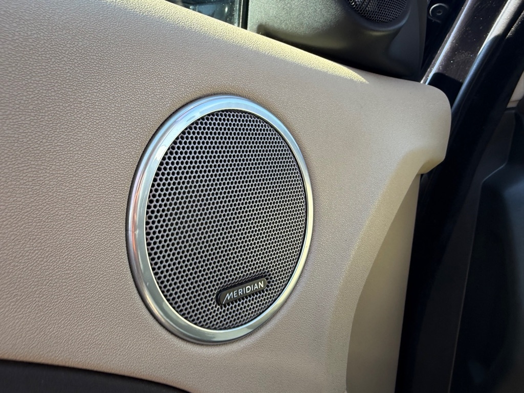 Land Rover Range Rover Evoque Pure Plus 5-Door 2015