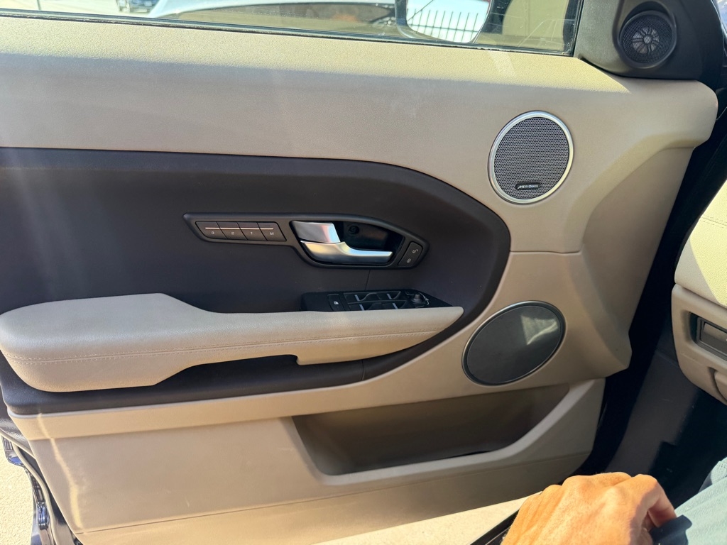 Land Rover Range Rover Evoque Pure Plus 5-Door 2015