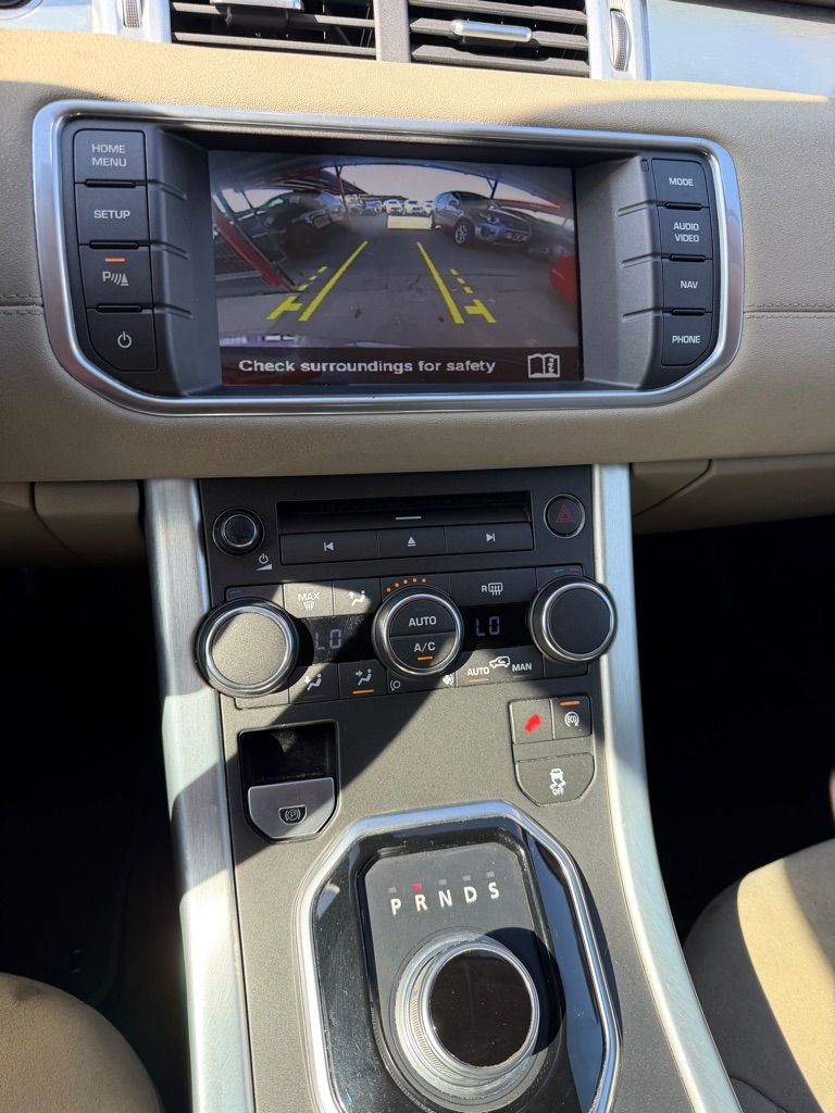 Land Rover Range Rover Evoque Pure Plus 5-Door 2015