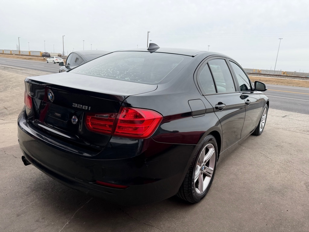 BMW 3-Series 328i xDrive Sedan - SULEV 2013