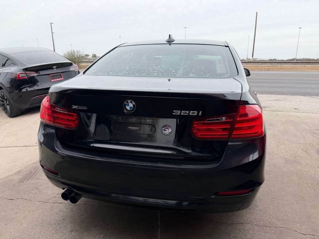 BMW 3-Series 328i xDrive Sedan - SULEV 2013