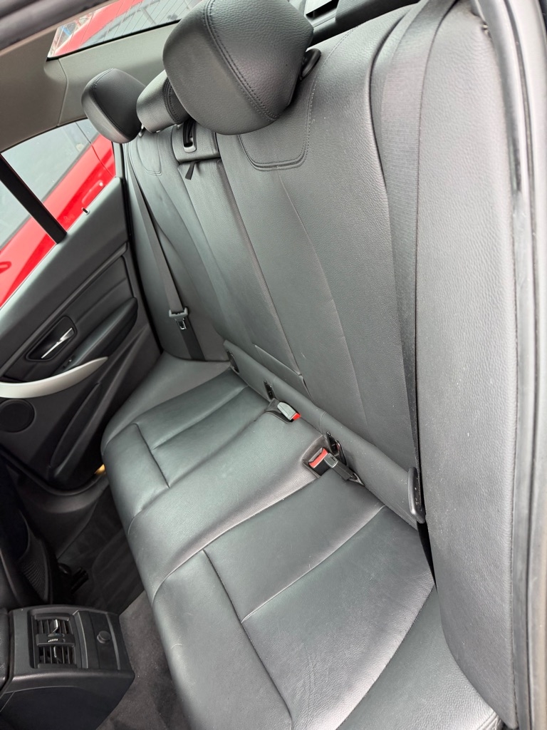 BMW 3-Series 328i xDrive Sedan - SULEV 2013