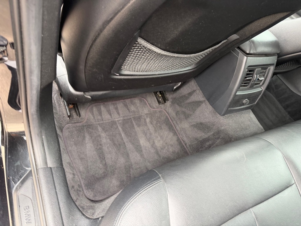 BMW 3-Series 328i xDrive Sedan - SULEV 2013