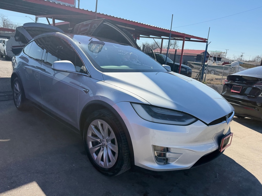 Tesla Model X 90D 2016