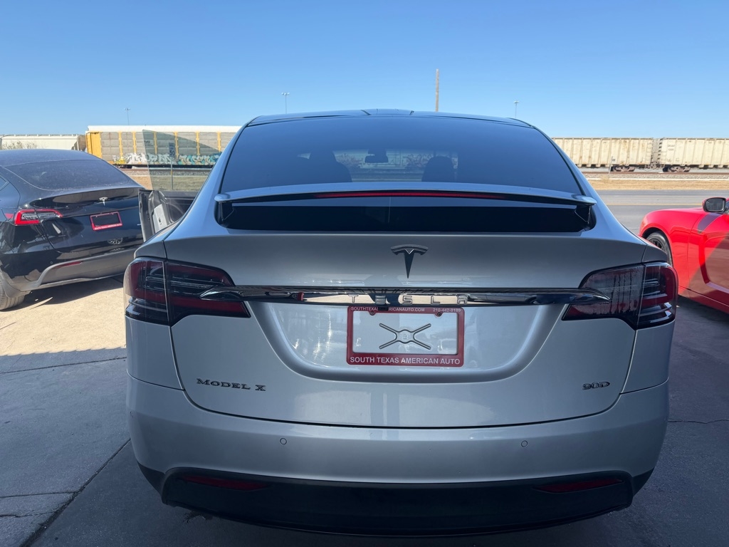 Tesla Model X 90D 2016