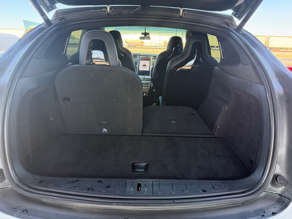 Tesla Model X 90D 2016