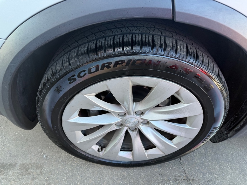 Tesla Model X 90D 2016