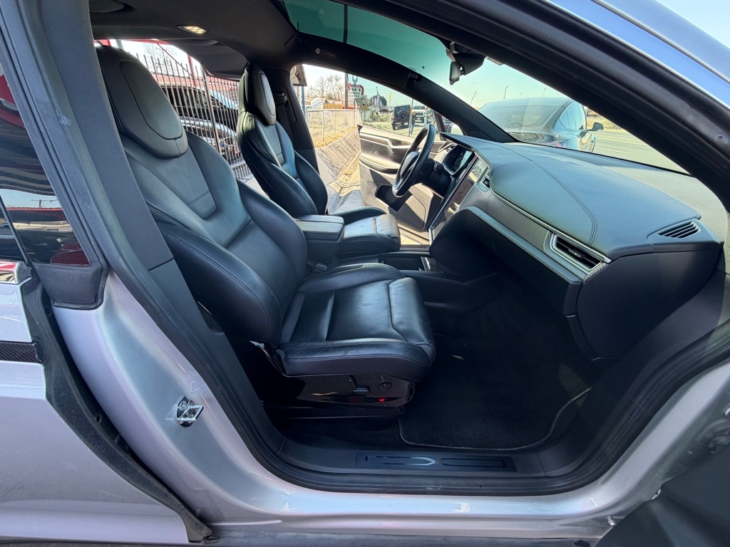 Tesla Model X 90D 2016