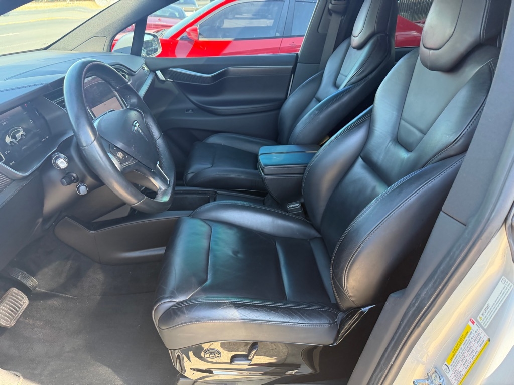 Tesla Model X 90D 2016