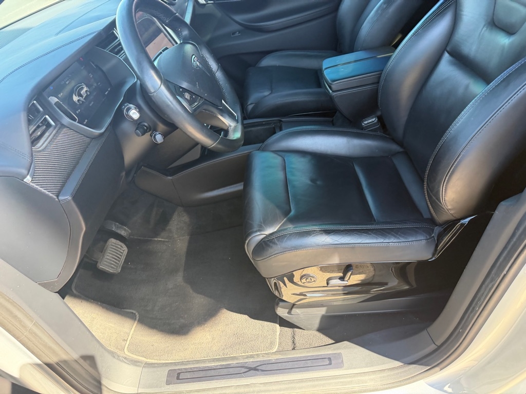 Tesla Model X 90D 2016