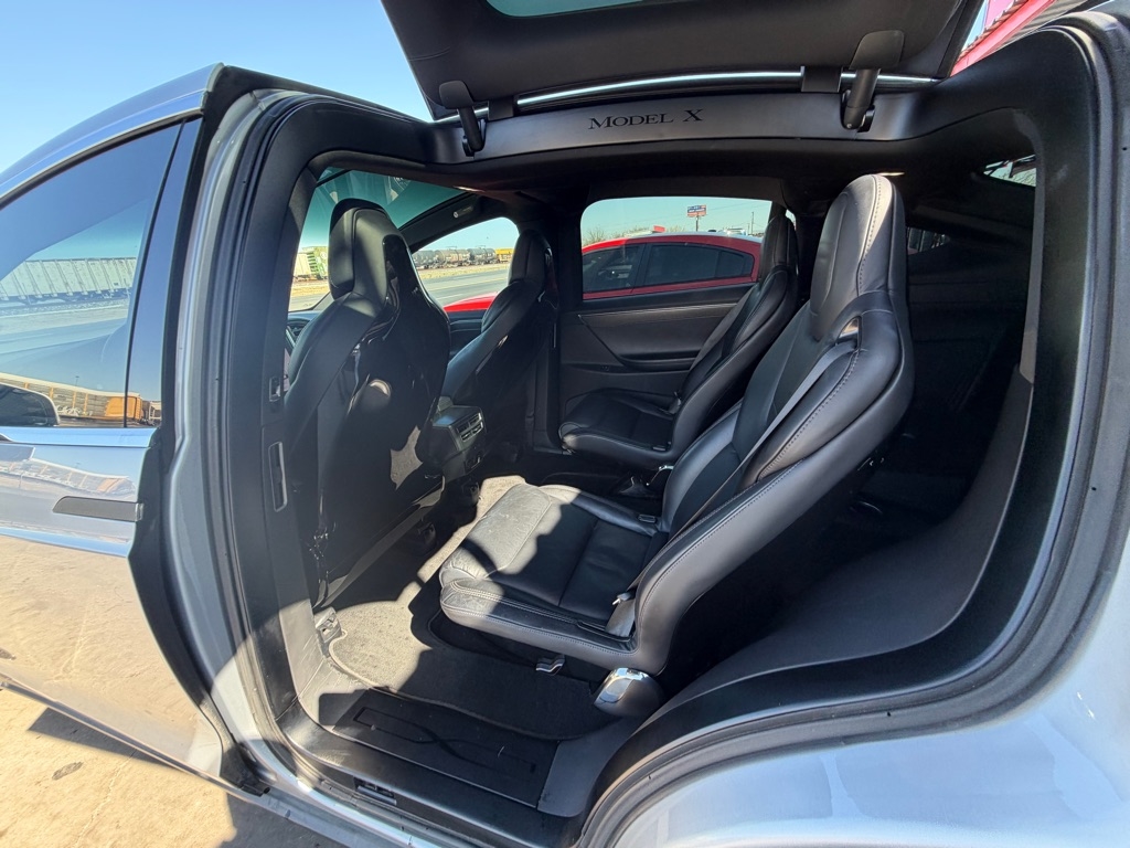 Tesla Model X 90D 2016