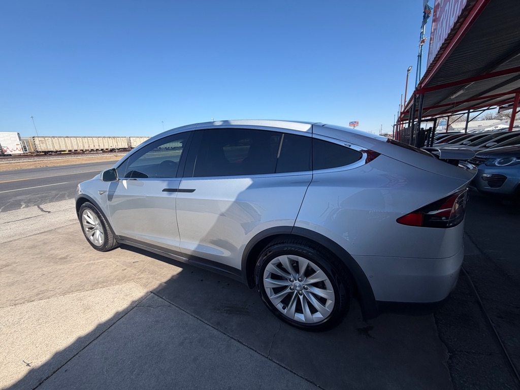Tesla Model X 90D 2016