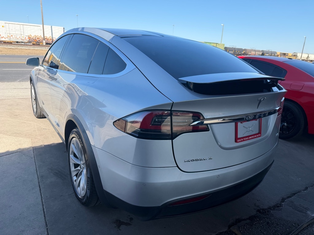 Tesla Model X 90D 2016