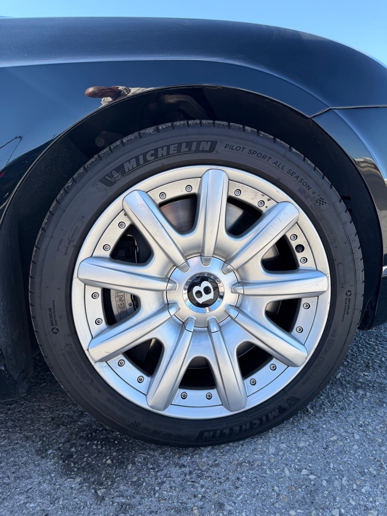 Bentley Continental GT Coupe 2006