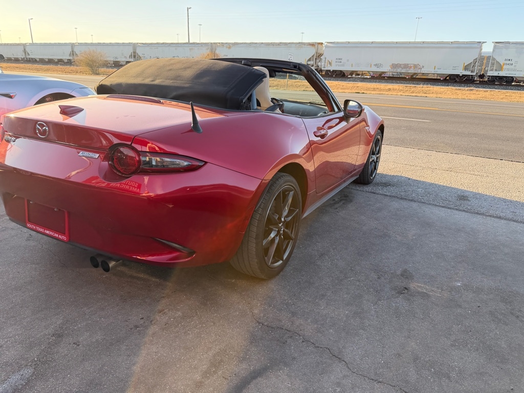 Mazda MX-5 Miata Grand Touring 6MT 2017