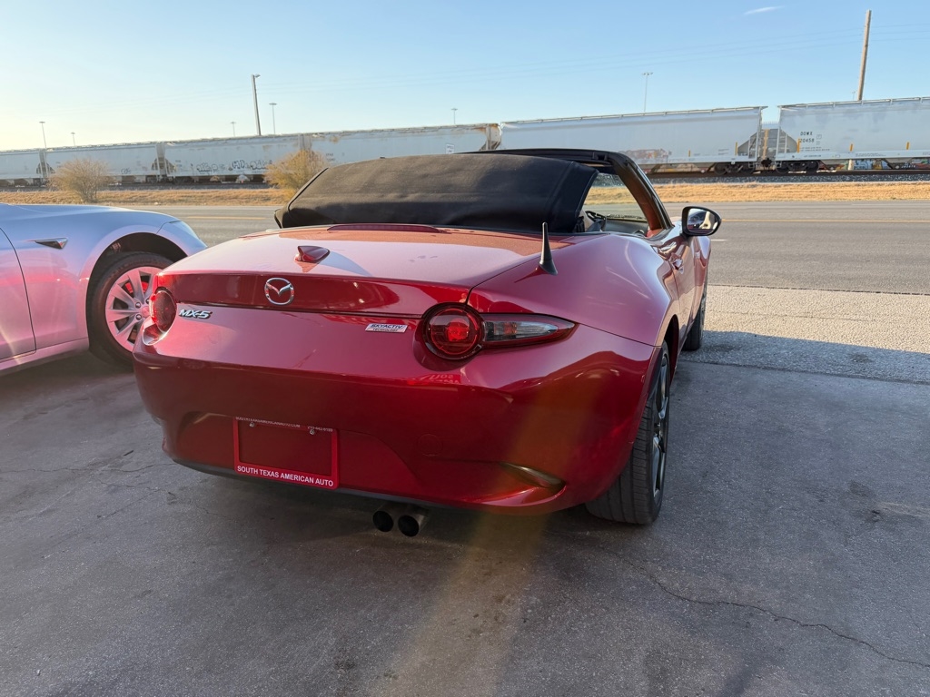 Mazda MX-5 Miata Grand Touring 6MT 2017
