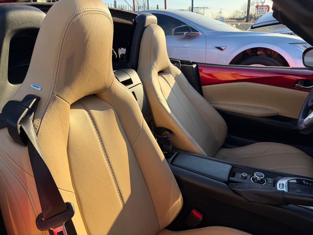 Mazda MX-5 Miata Grand Touring 6MT 2017