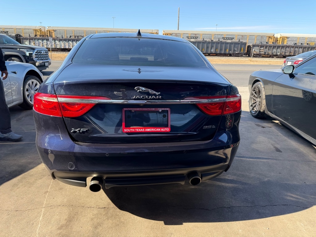 Jaguar XF-Series 35t Premium 2017