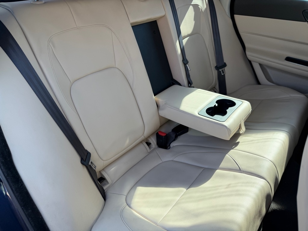 Jaguar XF-Series 35t Premium 2017