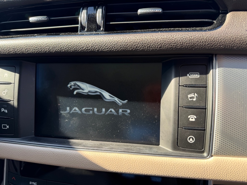 Jaguar XF-Series 35t Premium 2017