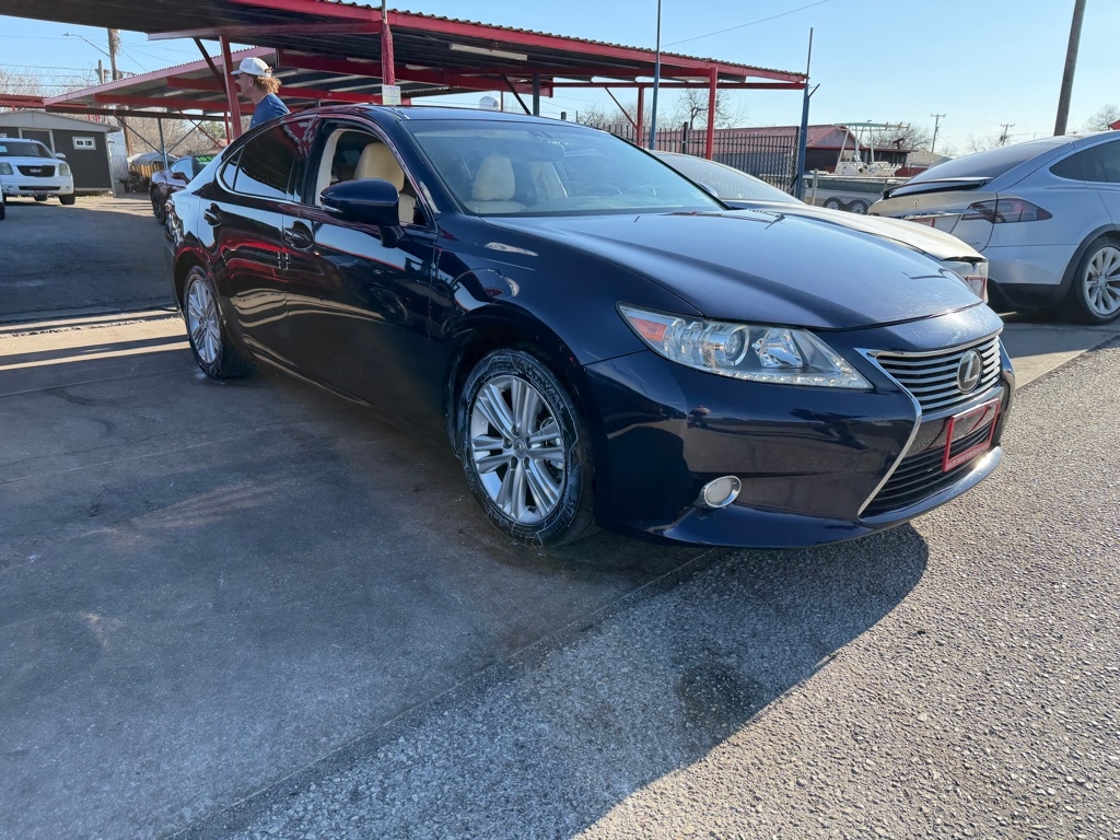 Lexus ES 350 Sedan 2014
