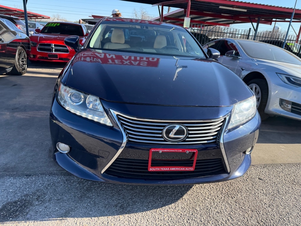 Lexus ES 350 Sedan 2014
