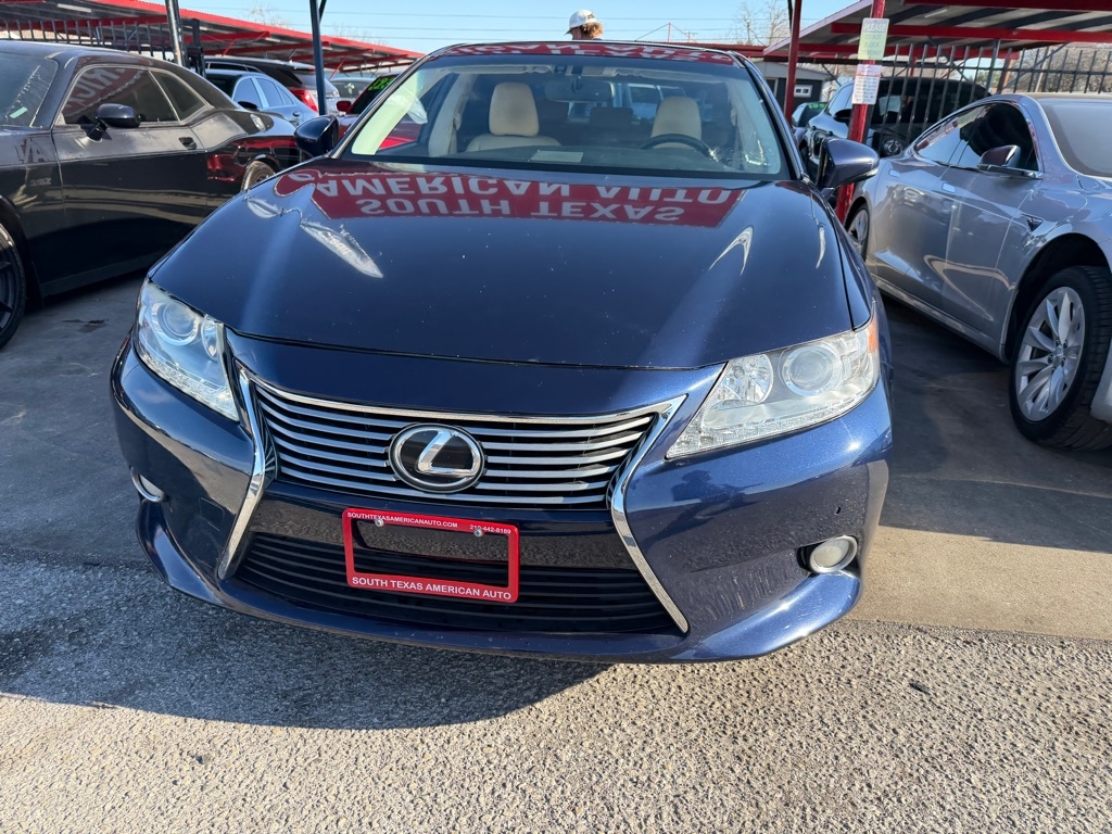 Lexus ES 350 Sedan 2014