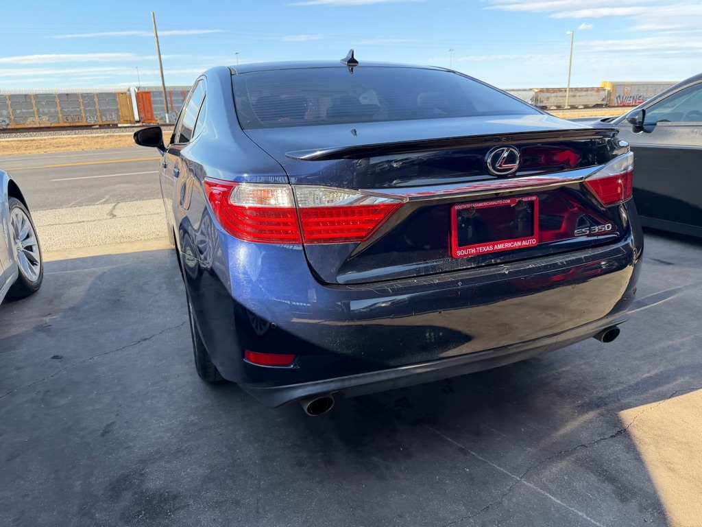 Lexus ES 350 Sedan 2014