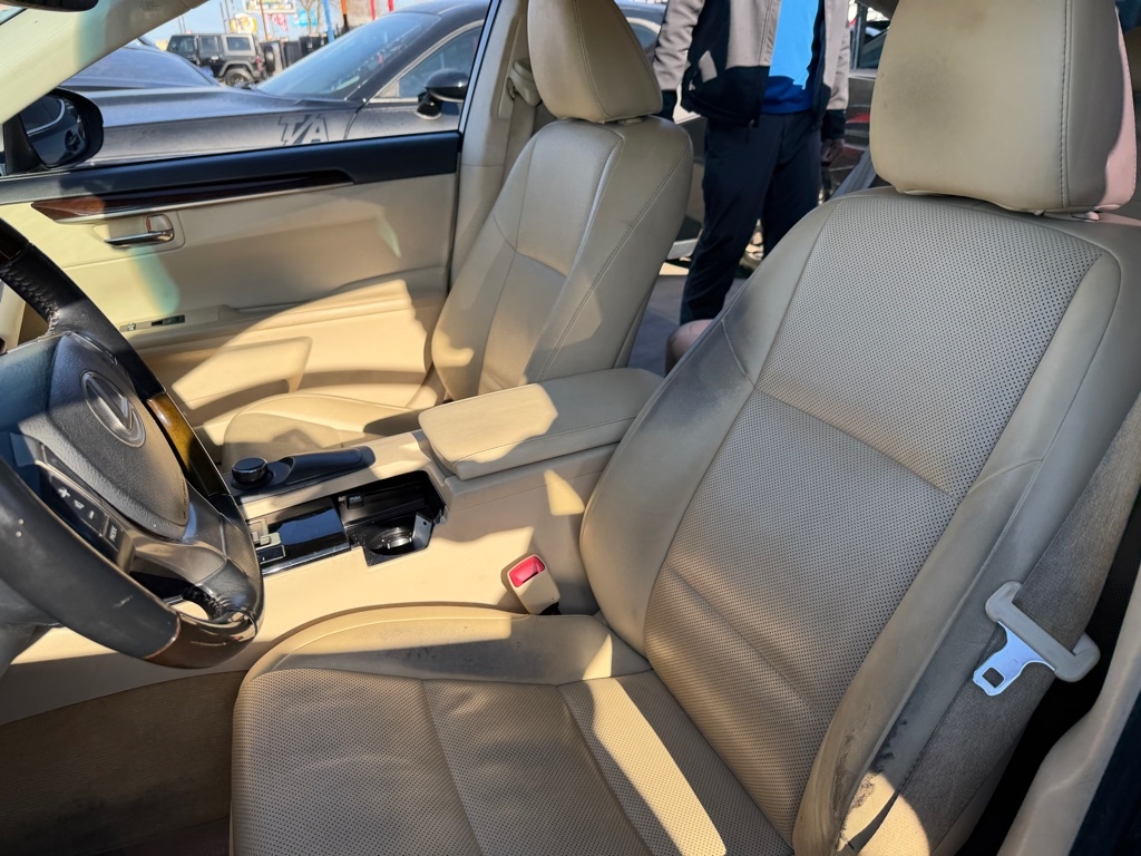 Lexus ES 350 Sedan 2014