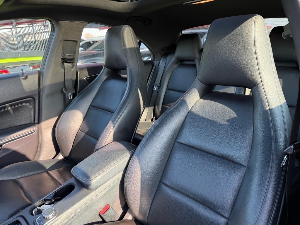 Mercedes-Benz CLA-Class CLA250 4MATIC 2014