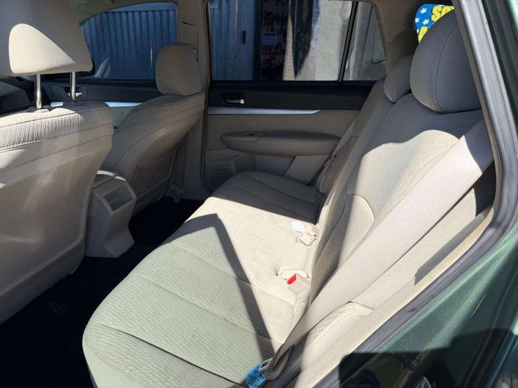 Subaru Outback 2.5i Premium 2010