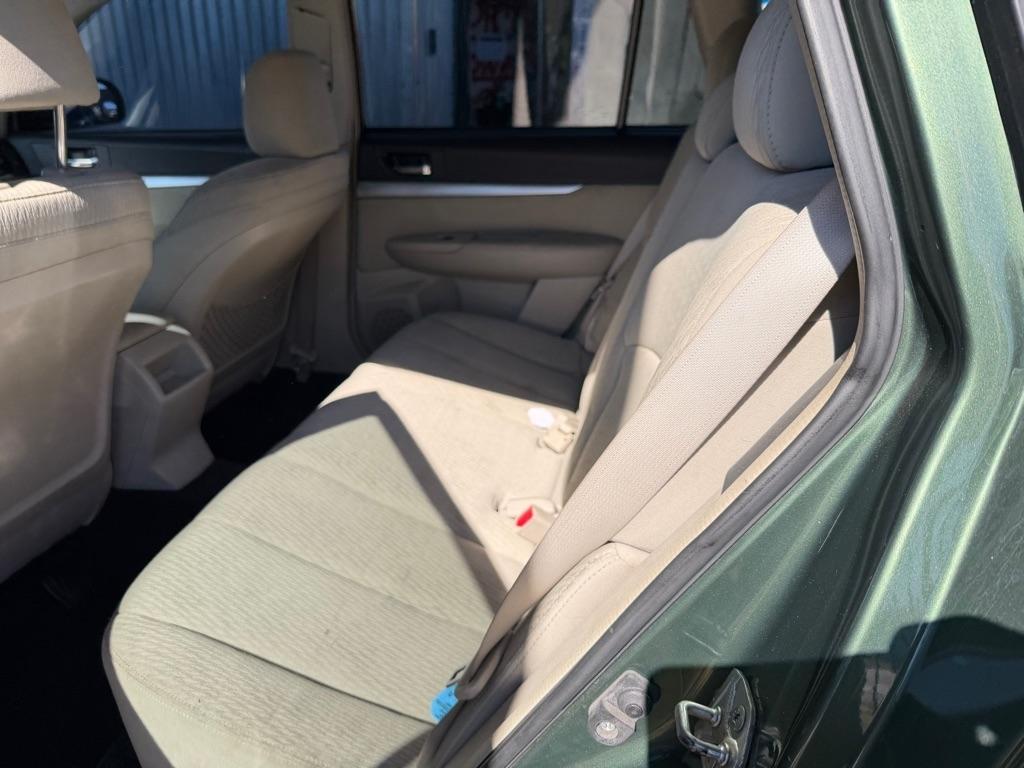 Subaru Outback 2.5i Premium 2010