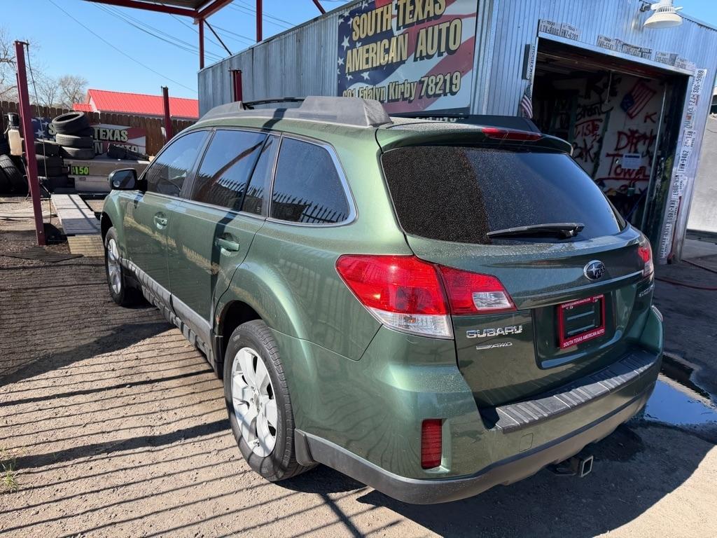 Subaru Outback 2.5i Premium 2010