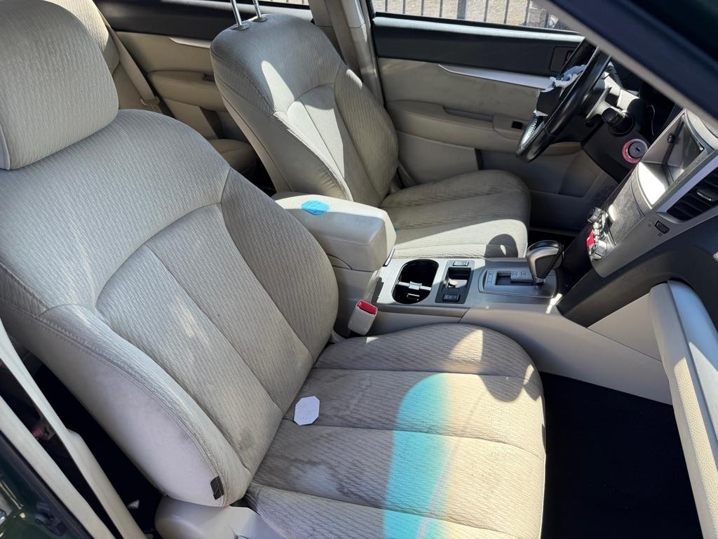 Subaru Outback 2.5i Premium 2010