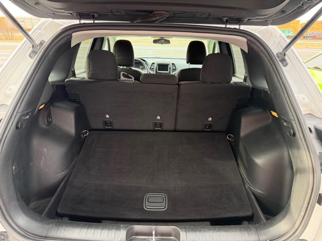 Jeep Cherokee Latitude FWD 2019