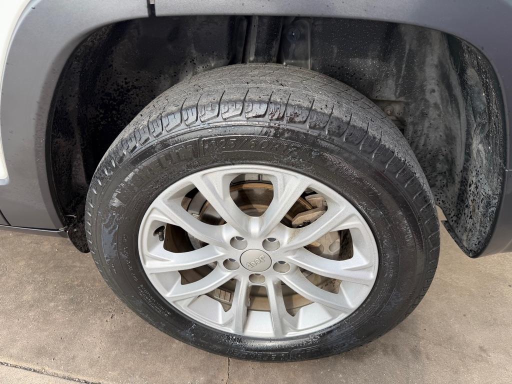 Jeep Cherokee Latitude FWD 2019