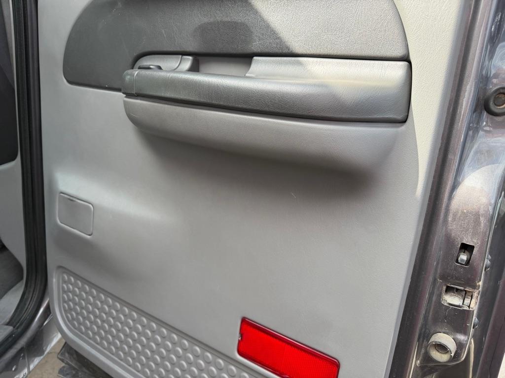 Ford F-250 SD XL Crew Cab 4WD 2002