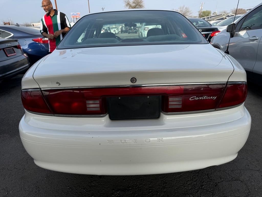 Buick Century Sedan 2004