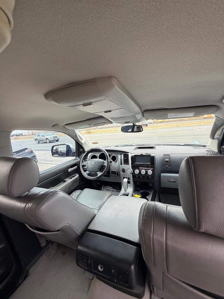 Toyota Tundra Limited CrewMax 5.7L 4WD 2008