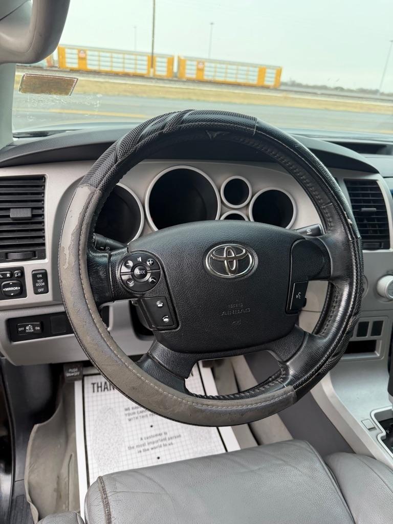 Toyota Tundra Limited CrewMax 5.7L 4WD 2008