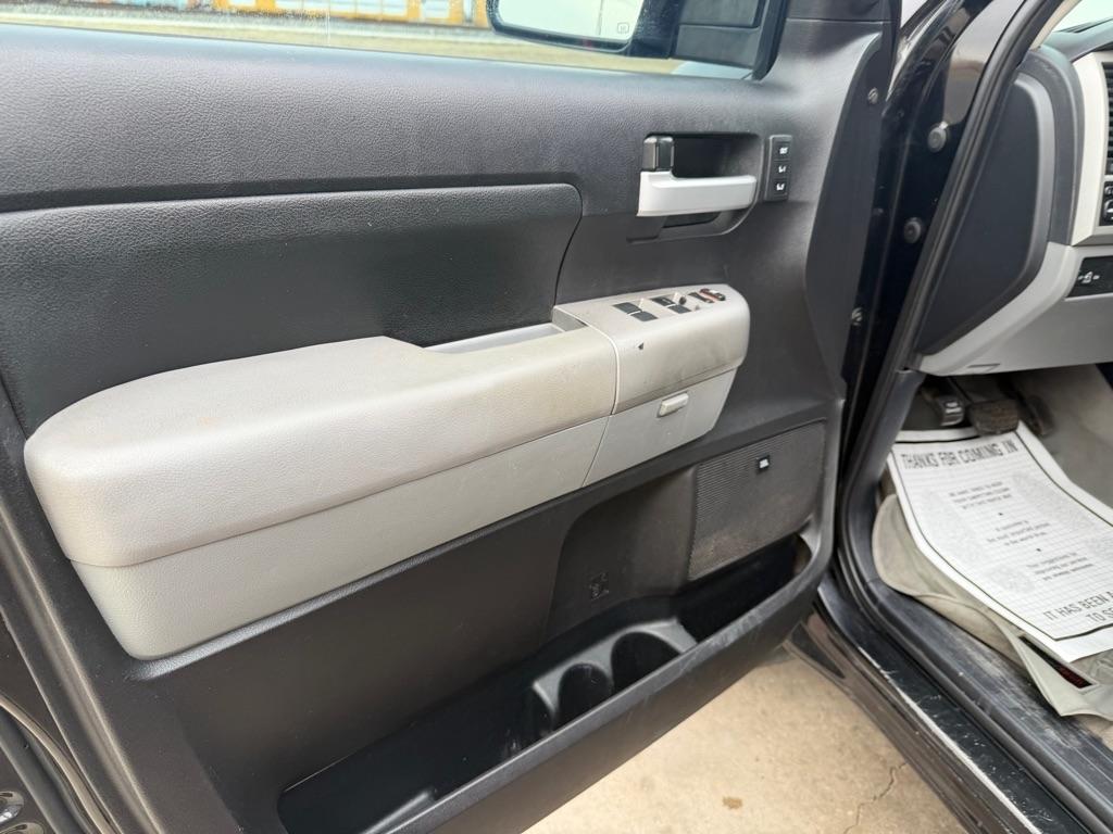 Toyota Tundra Limited CrewMax 5.7L 4WD 2008