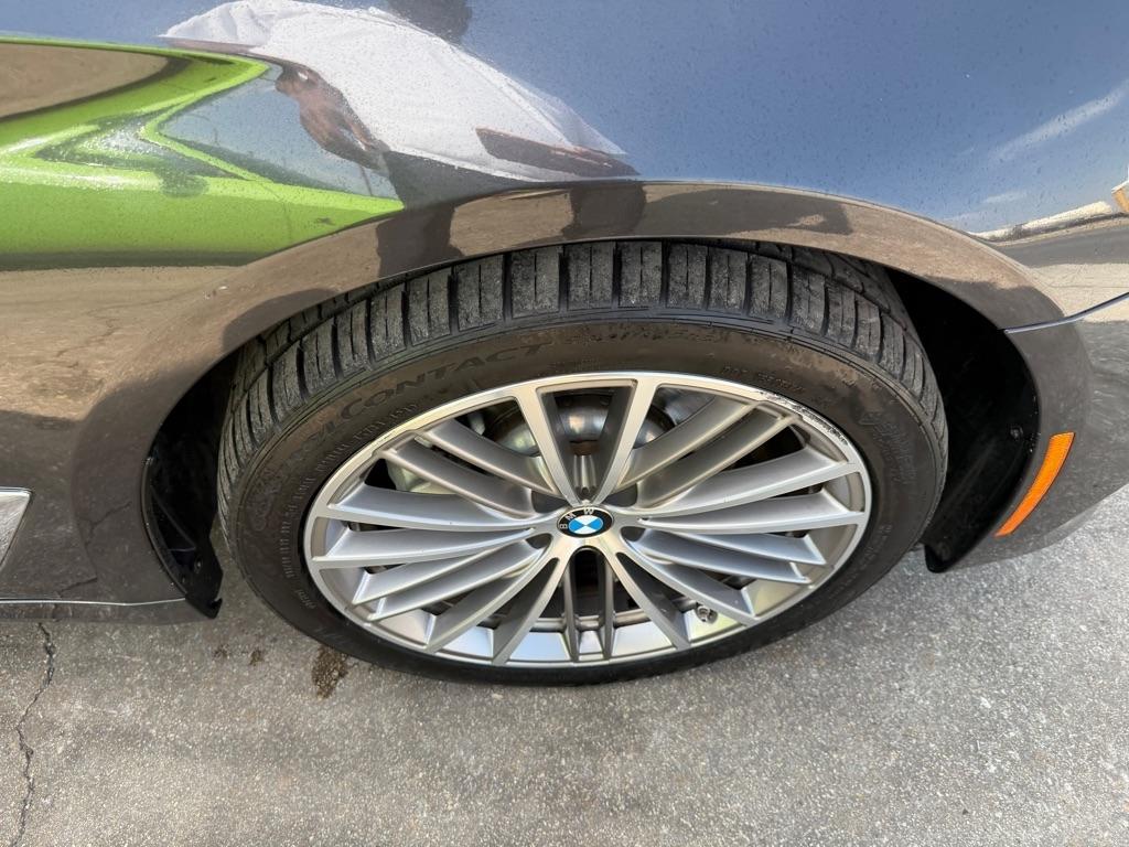 BMW 5-Series 530i 2020