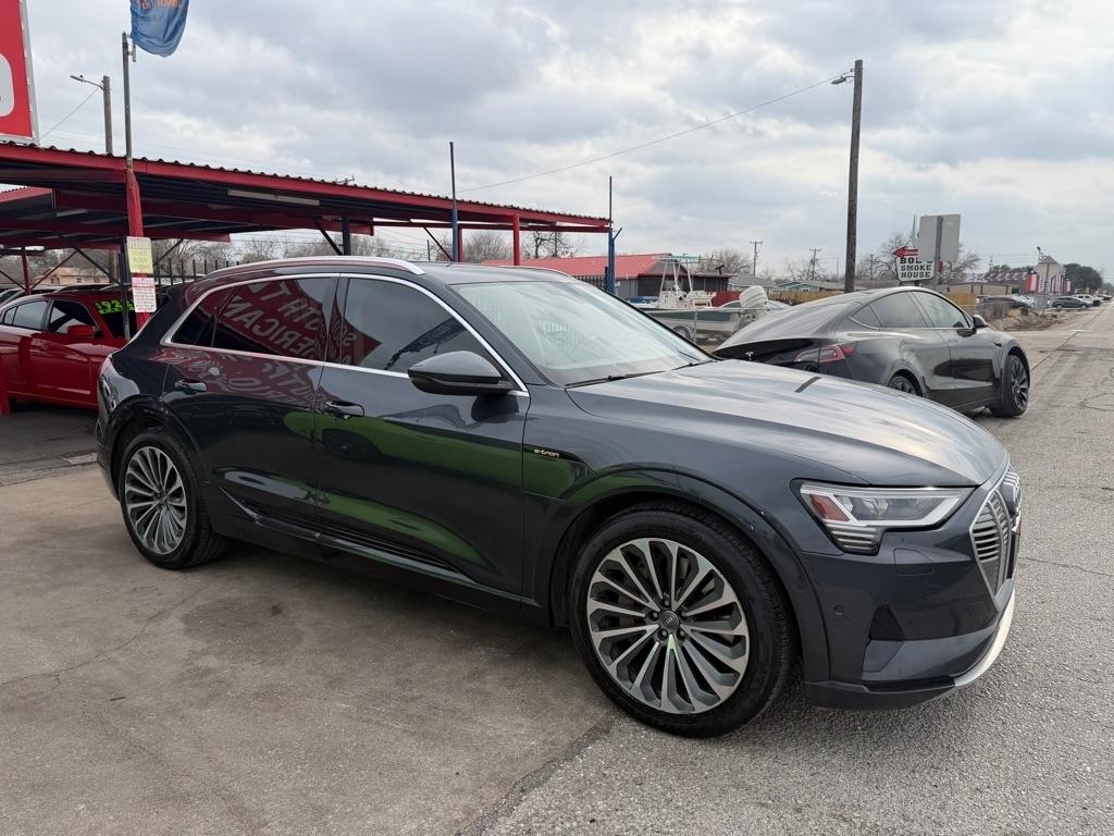 Audi E-Tron Prestige quattro 2019