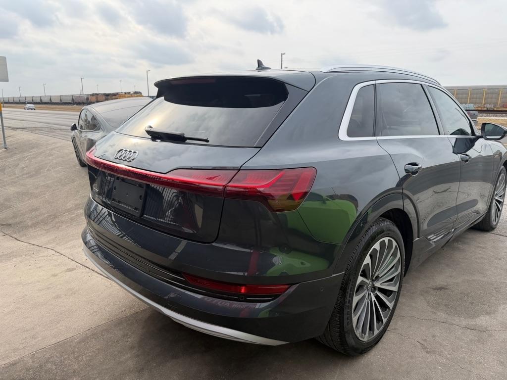 Audi E-Tron Prestige quattro 2019