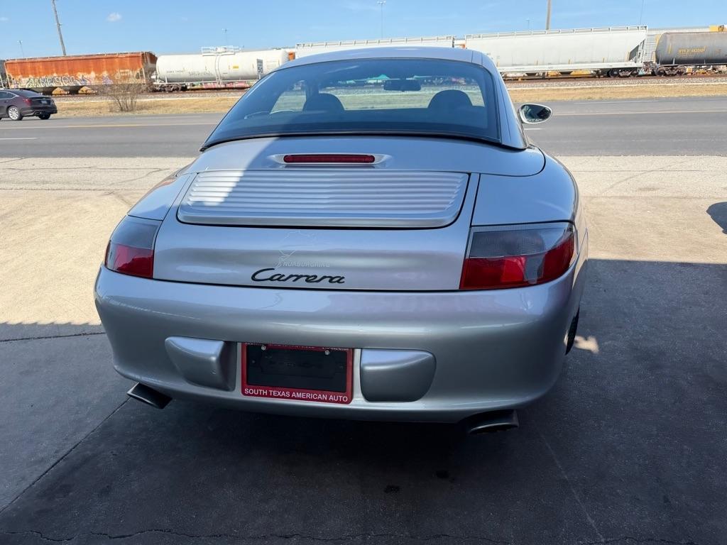 Porsche 911 Carrera Cabriolet 2002