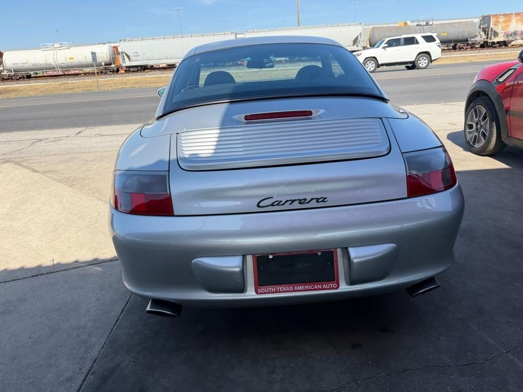 Porsche 911 Carrera Cabriolet 2002